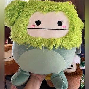 💚 Squishmallow Bren the Bigfoot